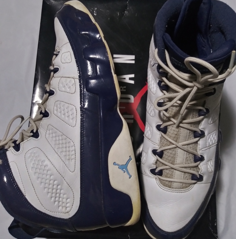 Air Jordan 9 Retro 'Pearl Blue'. W/ original box. Size 13.